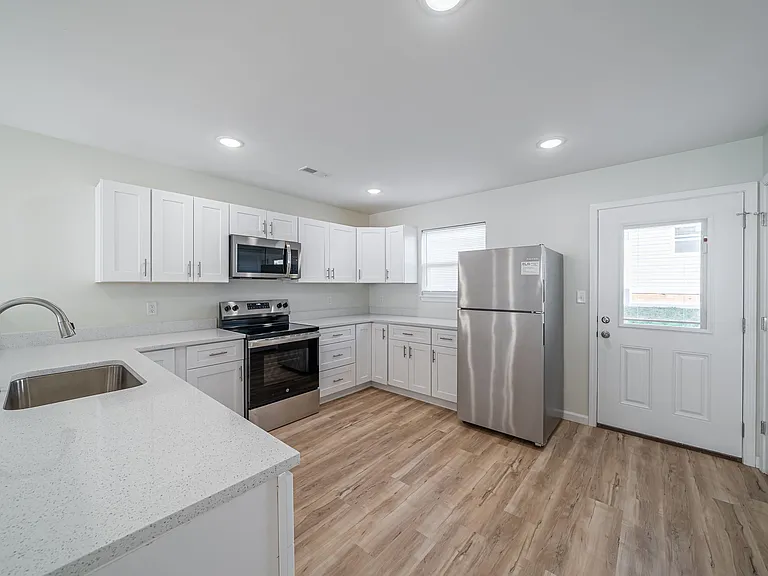 Icon Townhomes — Photo 36
