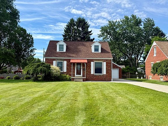 2nd image of 663 Yale Dr