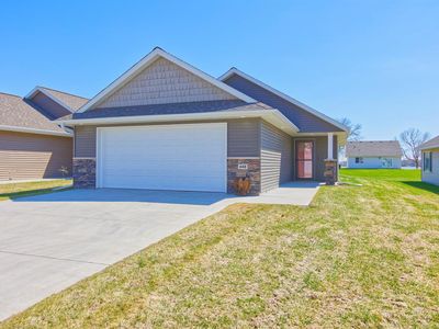 448 Lake Trl, Winsted, MN, 55395