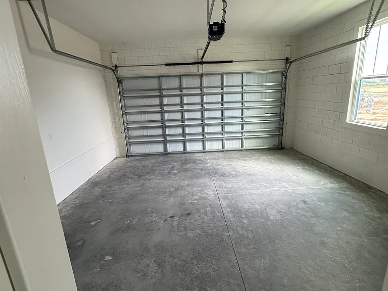 2-Car Garage