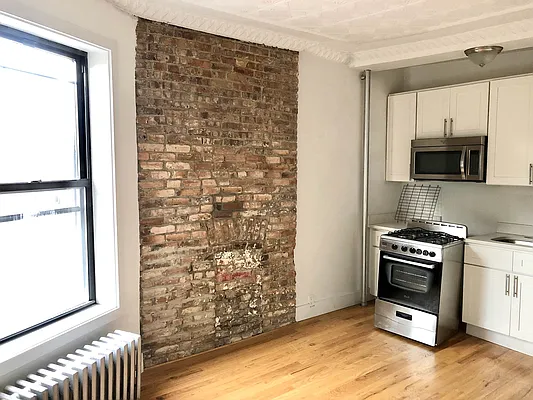 Rented by In Haus LLC | media 34