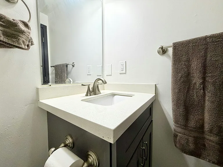 9050 Greenwood Ave N #106 — Photo 9