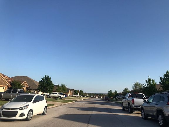 4th image of 7603 Zircon Dr