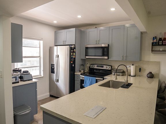 5th image of 7605 NW 4TH Place #206