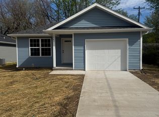 1541 E Whiteside St, Springfield, MO 65804