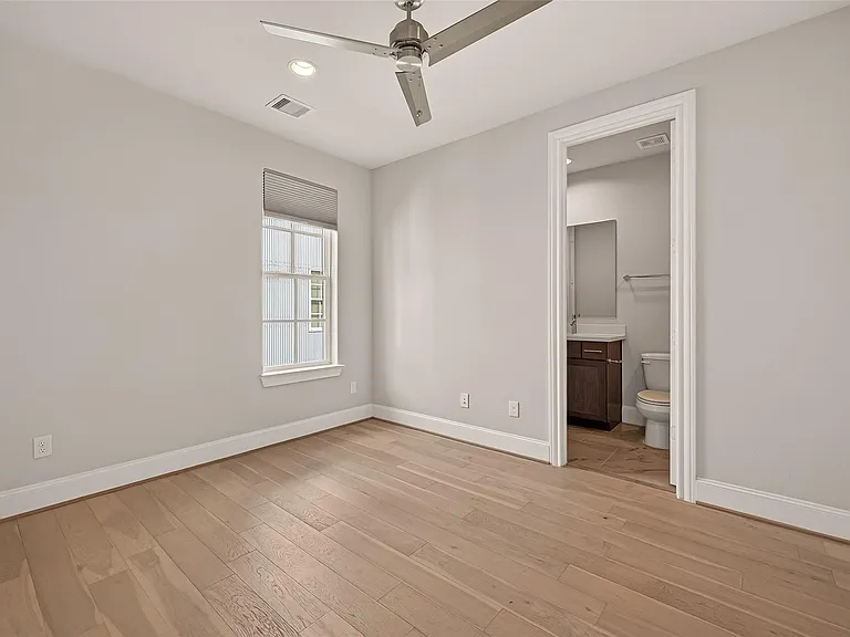 2218 Lou Ellen Ln #C — Photo 28