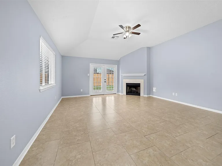 6627 Greenhouse Rd — Photo 17