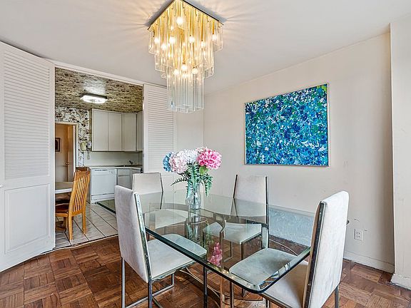 3rd image of 166-25 Powells Cove Blvd #6C
