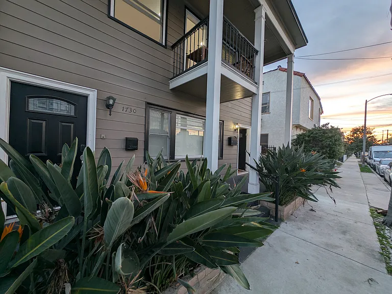1728 E Florida St — Photo 27