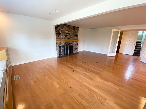 3rd image of 1451 88th Ave NE