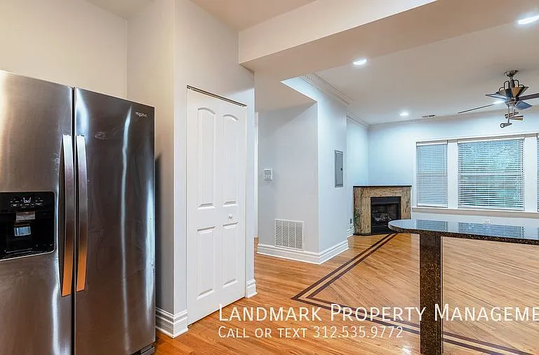 502 E 49th St #203 — Photo 12