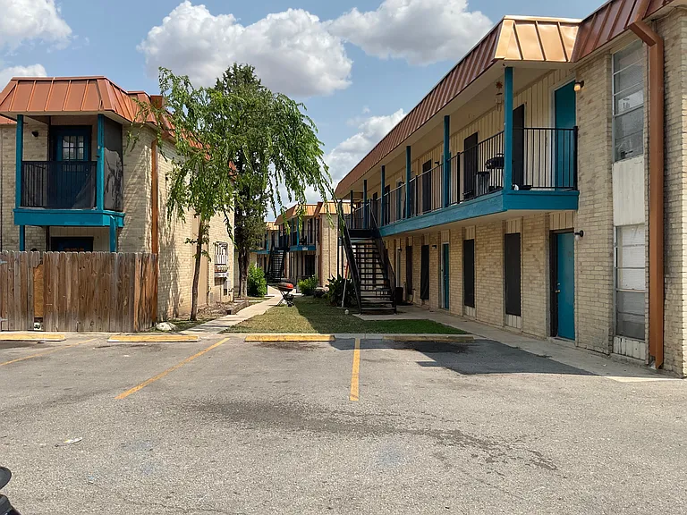The Timbercreek Apartments — Photo 5