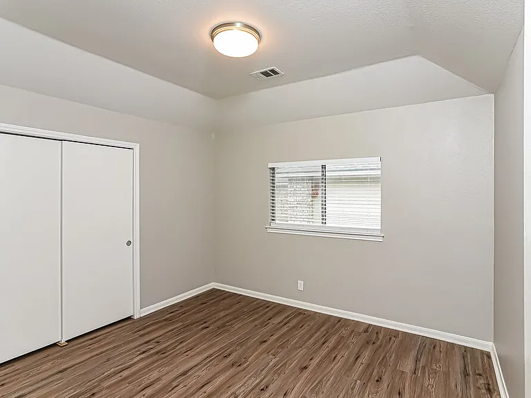 12206 Ashley Ct — Photo 14