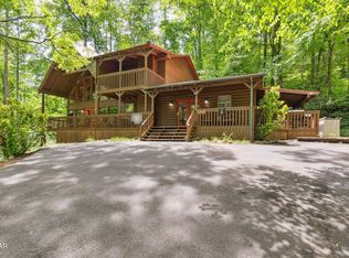 2112 Redmond Way, Sevierville, TN 37876