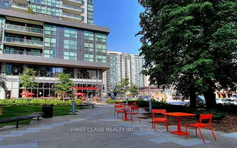 Building Photo - 5168 Yonge St #2115