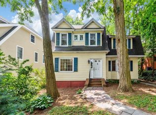24050 Poplar St, Flushing, NY 11363