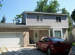 29 E Princeton Ave, Pontiac, MI 48340