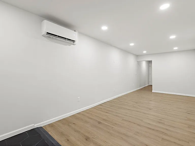 173 Van Horne St #1 — Photo 9