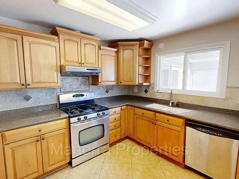 119 Morristown Ln — Photo 7