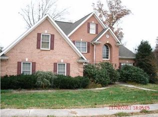 1098 Harbor Point Dr, Soddy Daisy, TN 37379