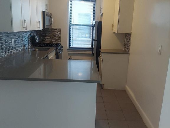 4th image of 6360 98th St #319