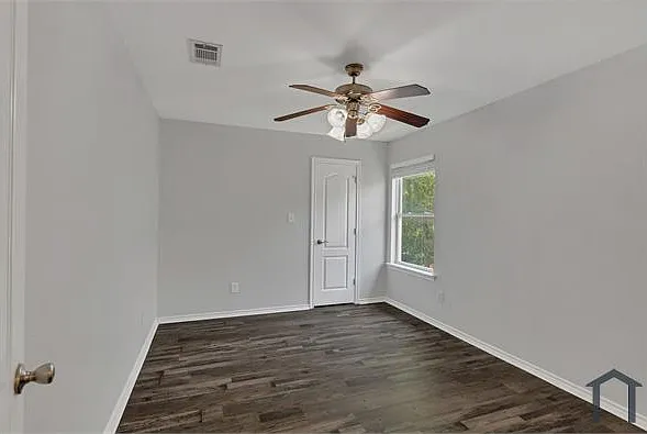 711 Parkplace Rdg — Photo 23