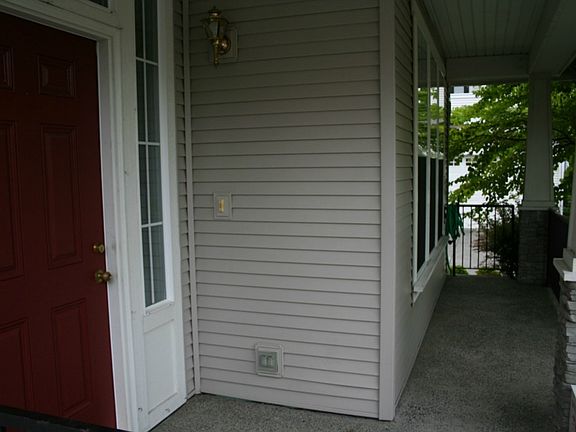 2nd image of 3926 137th Pl SE