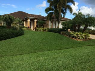 105 SW Sea Lion Rd, Port Saint Lucie, FL 34953