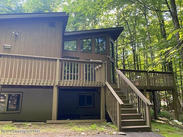 1st image of 375 Lakewood Dr