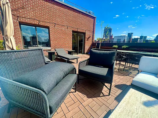 Rented by Oxford Property Group | media 25