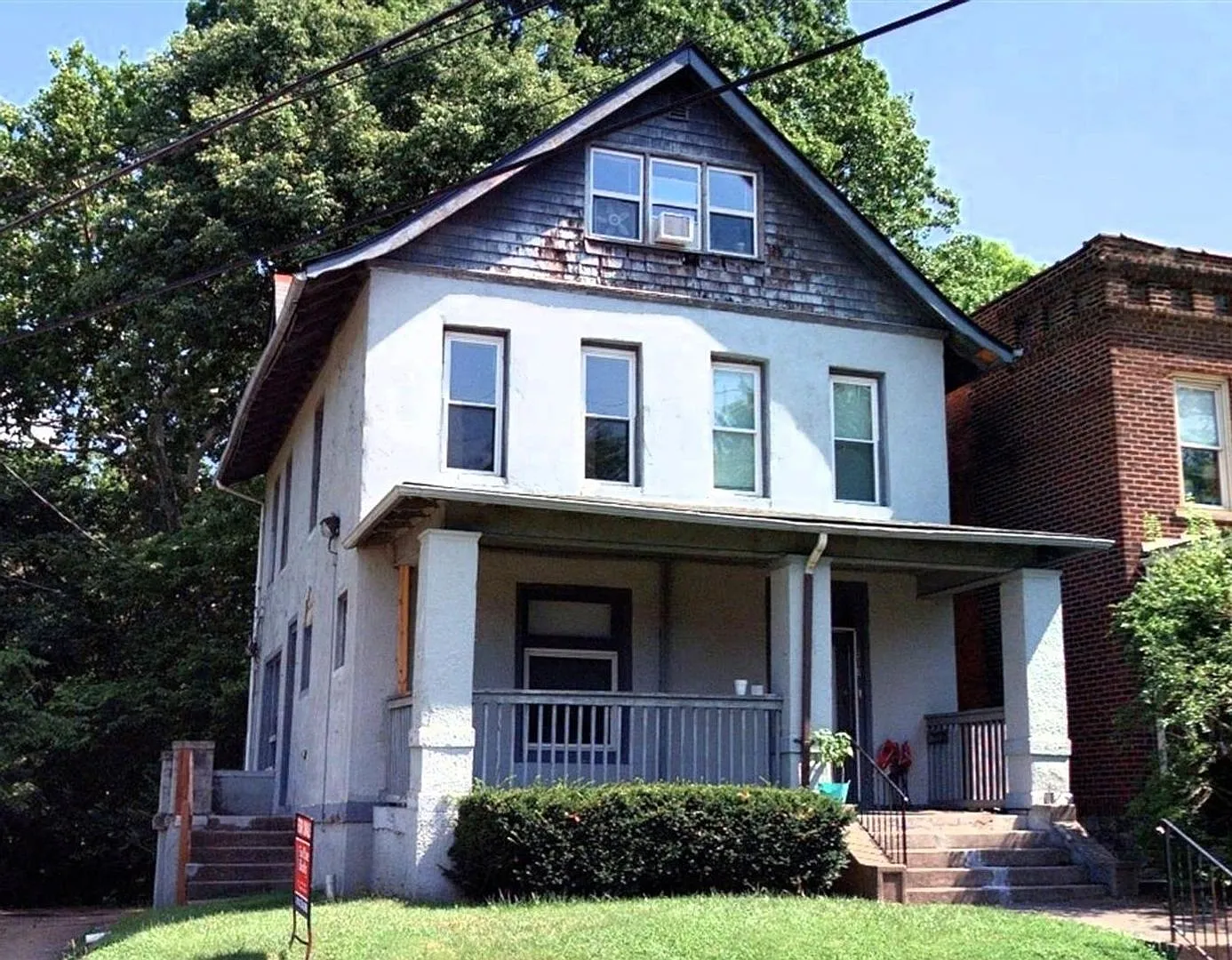 318 E 20th Ave — Photo 1