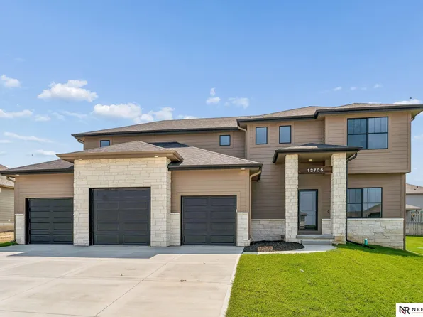 12705 Glenn St, Omaha, NE 68138