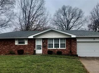 108 Chadwick Dr, Belleville, IL