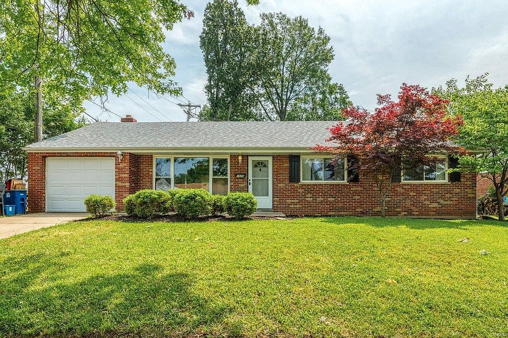 1028 N Mcknight Rd Saint Louis Mo 63132 Mls 21033745 Zillow 1028 N Mcknight Rd Saint Louis Mo 63132 Mls 21033745 Zillow