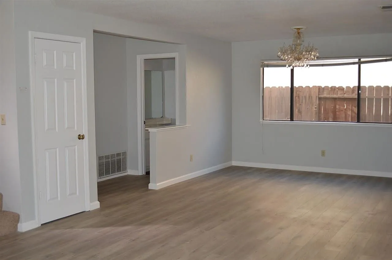 217 Mitchum Drive - 1 — Photo 3