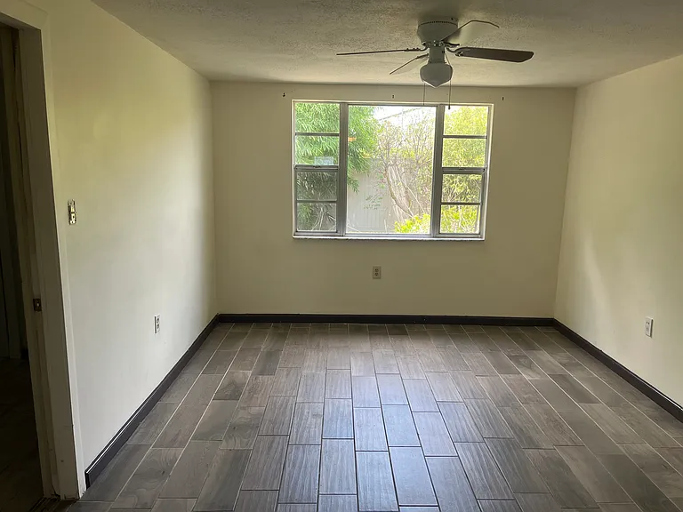 7349 Brighten Dr — Photo 3