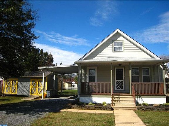 2nd image of 435 Vetterlein Ave