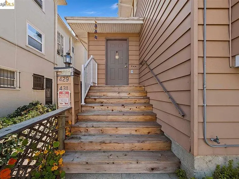 429 Euclid Ave #A — Photo 2