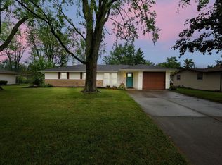 6603 Sunland Dr, Fort Wayne, IN 46815