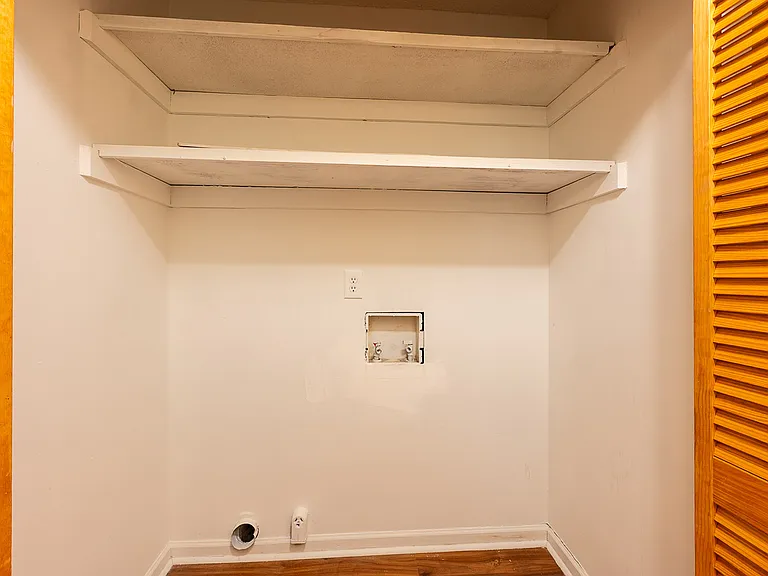 3101 Village West Dr — Photo 18