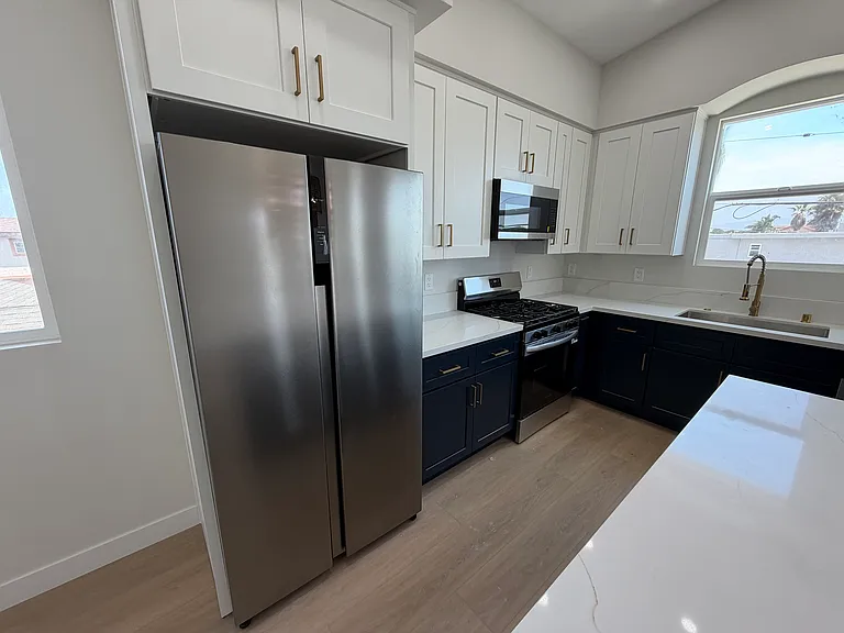 1184 Florence St — Photo 10