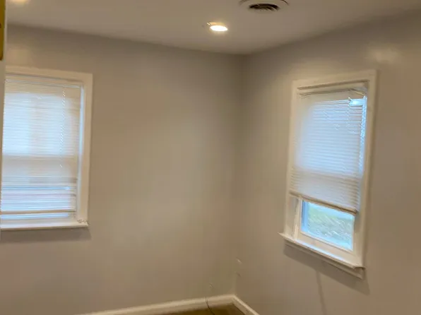 26117 Kitch St, Inkster, MI 48141