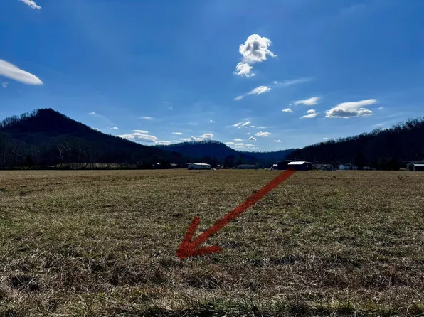 2 Hickory Grove Rd, Stanton, KY 40380