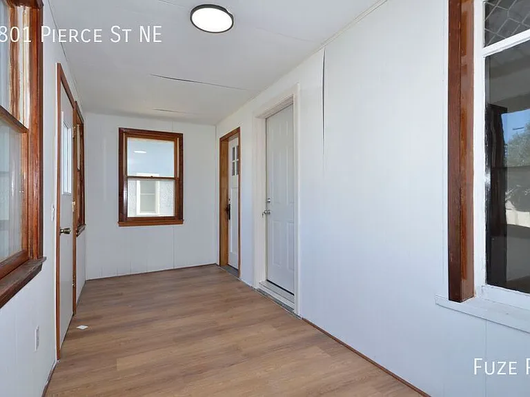 1801 Pierce St NE — Photo 3