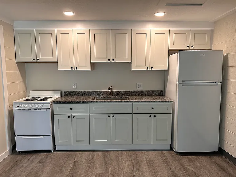 2034 Riverdale St #208 — Photo 3