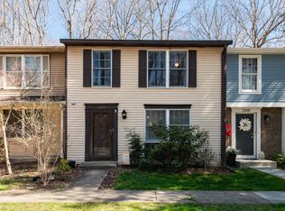 2339 Middle Creek Ln, Reston, VA 20191
