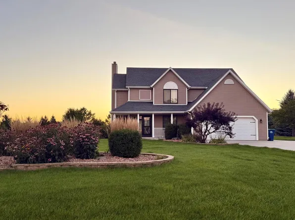 N6194 Colonial COURT, Sheboygan, WI 53083