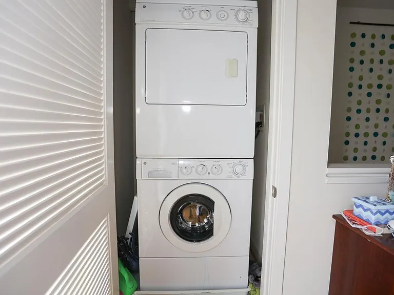 Third floor -- Laundry closet