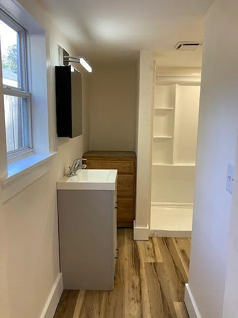 1 bed, 1.0 bath, 500 sqft, $1,450 — Photo 4