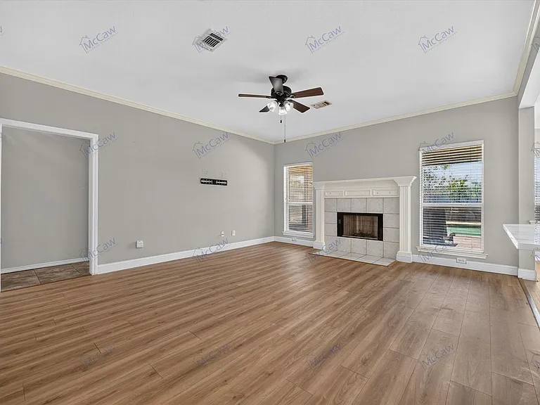 305 Brazil Dr — Photo 10